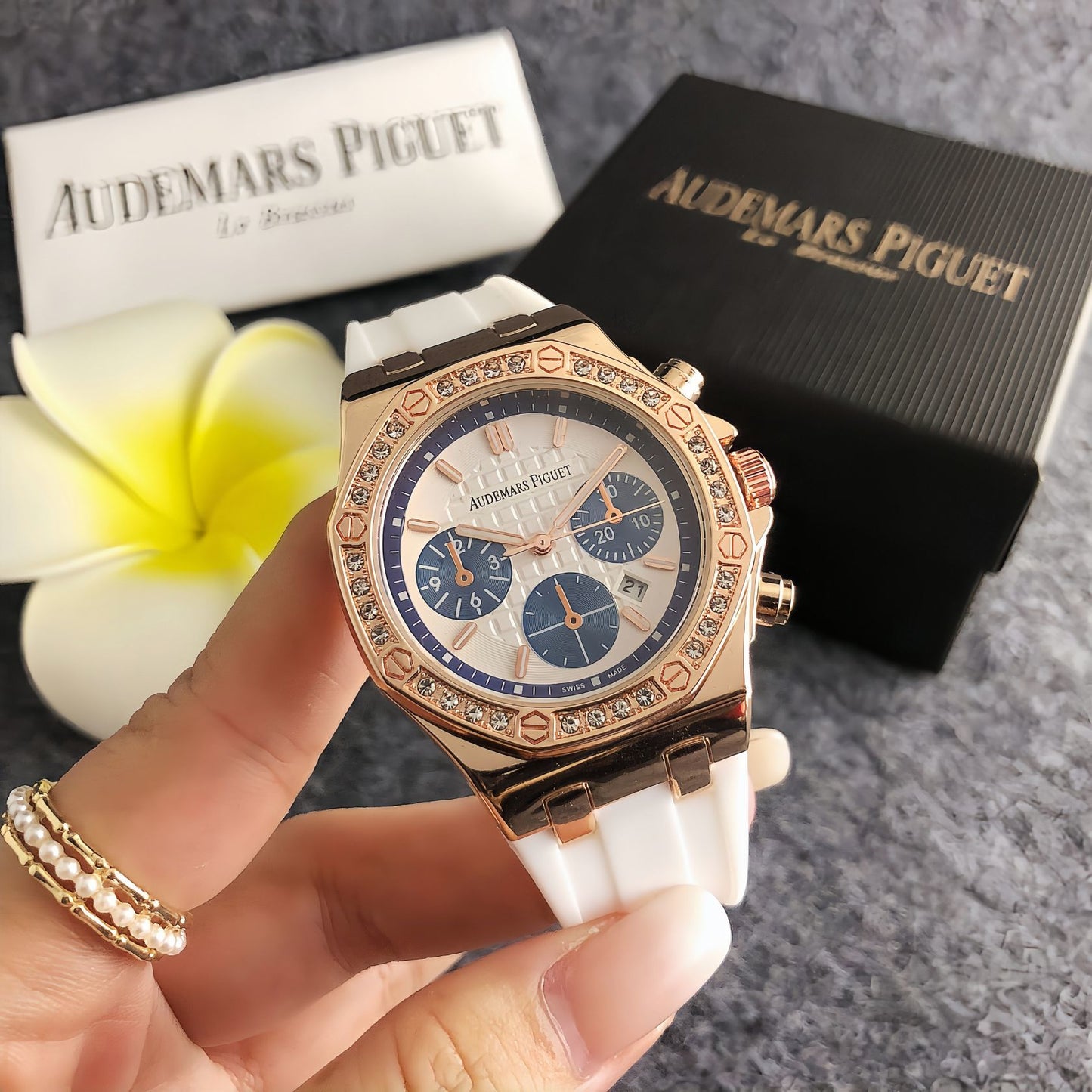 Prestige Pulse Watch