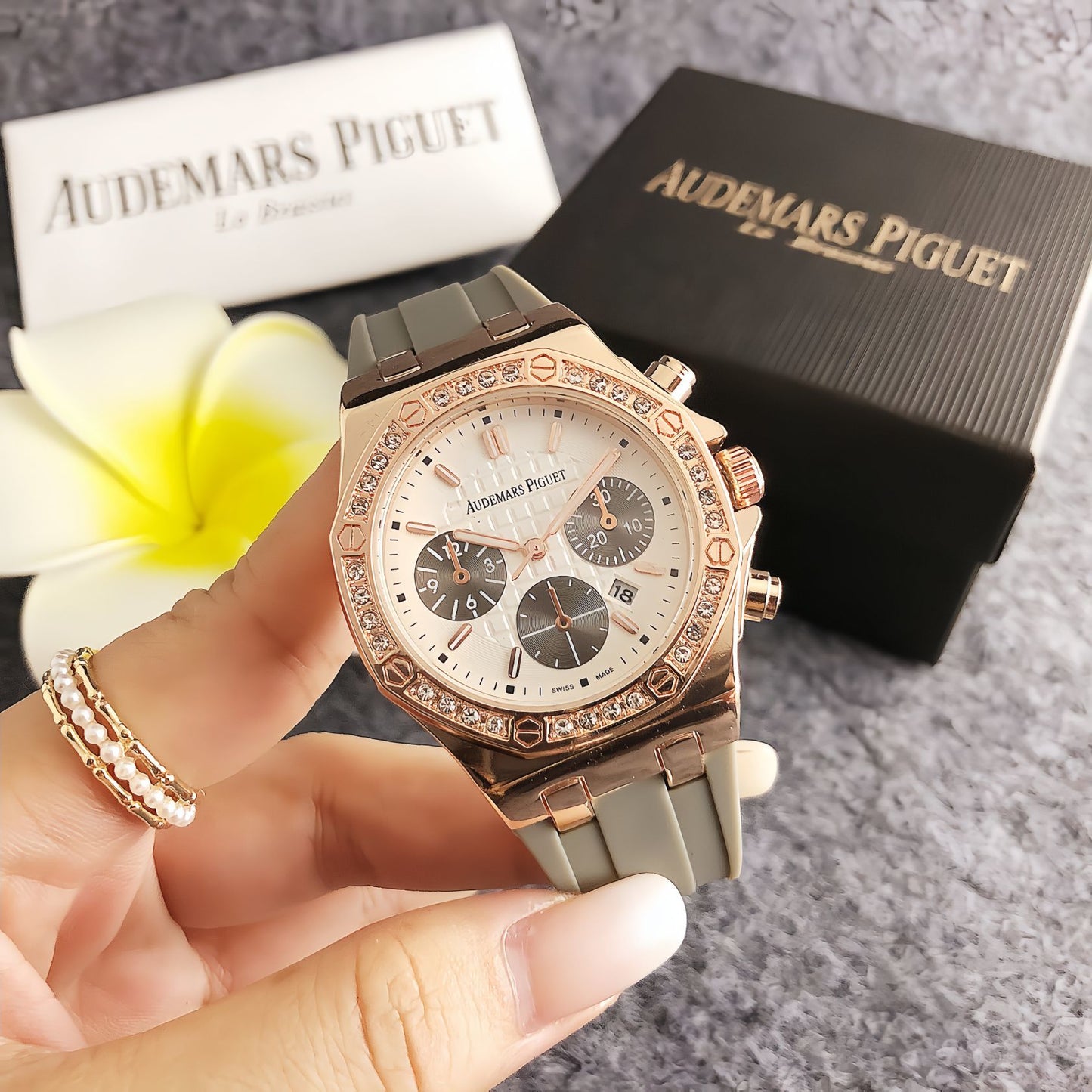 Prestige Pulse Watch